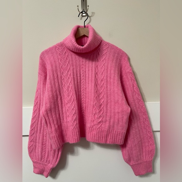 Divide H&M Pink Knit Puff Sleeve Wool Blend Soft Turtleneck Sweater Size Medium - Picture 3 of 8